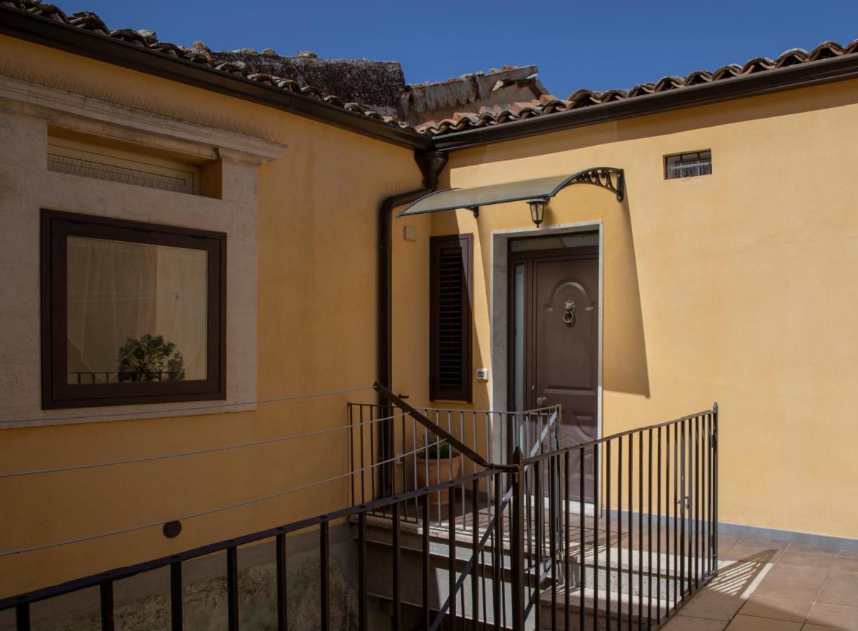 Casa Vacanza Da Dina โมดิกา ภายนอก รูปภาพ