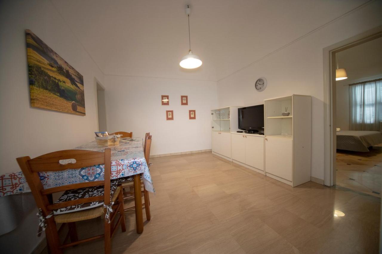 Casa Vacanza Da Dina โมดิกา ภายนอก รูปภาพ