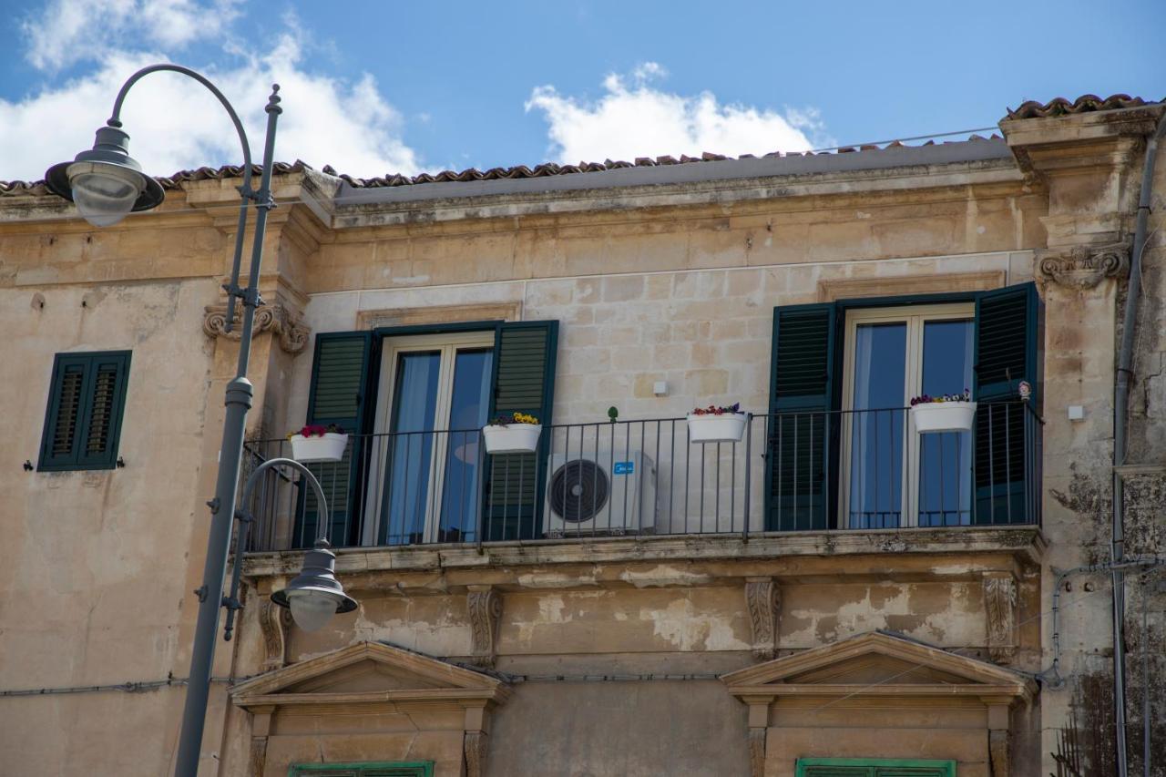 Casa Vacanza Da Dina โมดิกา ภายนอก รูปภาพ
